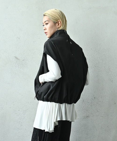 funda mine（ファンダマイン）の「スタンドカラーベスト（ベスト・レディース・ブラック・FREE）」の2枚目の写真