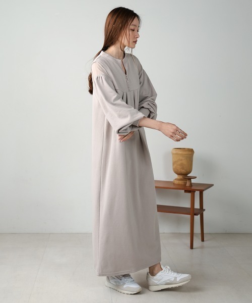 Bab(バブ)の「【低身長向けサイズあり】カフタンシアー裏毛ワンピース(ワンピース・レディース・ベージュ・MEDIUM/SMALL)」の12枚目の写真