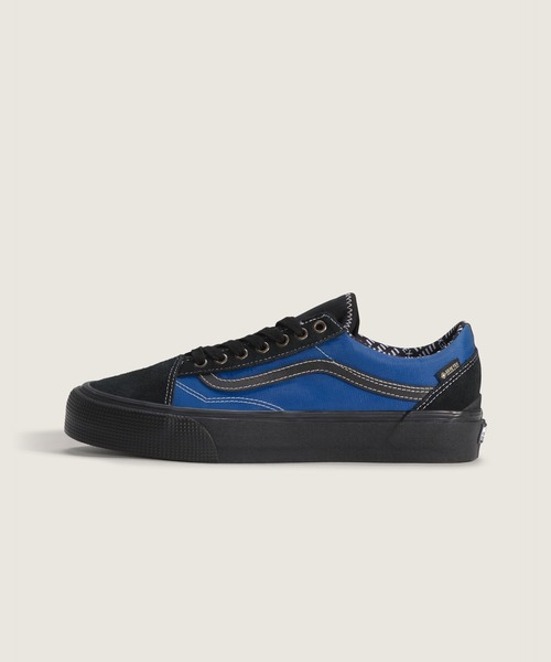 VANS(バンズ)の「オールドスクール GORE-TEX / Old Skool GORE-TEX OUTDOOR BLA VN000DCDY611(スニーカー・メンズ・ブルー・11/10.5/8/10/7.5/8.5/9/9.5/12)」の1枚目の写真