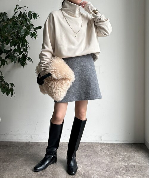 DouDou(ドゥドゥ)の「裏起毛ハイネックプルオーバー(Tシャツ/カットソー・レディース・ライトベージュ/チャコールグレー・FREE)」の12枚目の写真