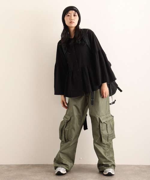 ElegChic(エレグシック)の「ペプラム ギャザーブラウス風カットソー(Tシャツ/カットソー・レディース・ブラック/グレー・4L/XL/M)」の2枚目の写真