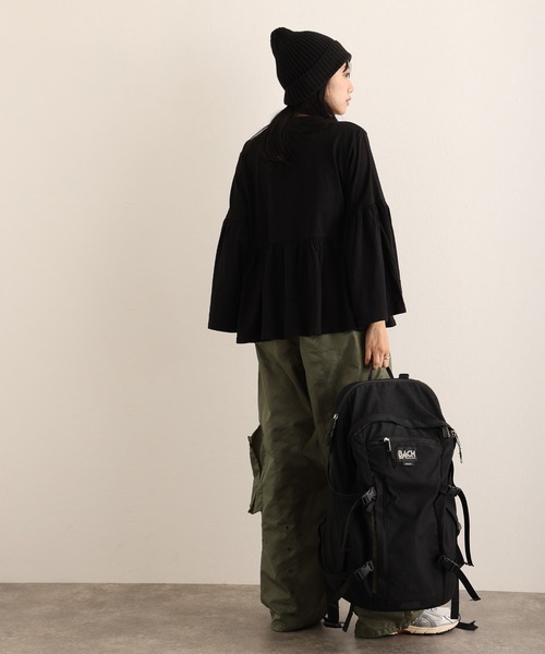 ElegChic(エレグシック)の「ペプラム ギャザーブラウス風カットソー(Tシャツ/カットソー・レディース・ブラック/グレー・4L/XL/M)」の6枚目の写真
