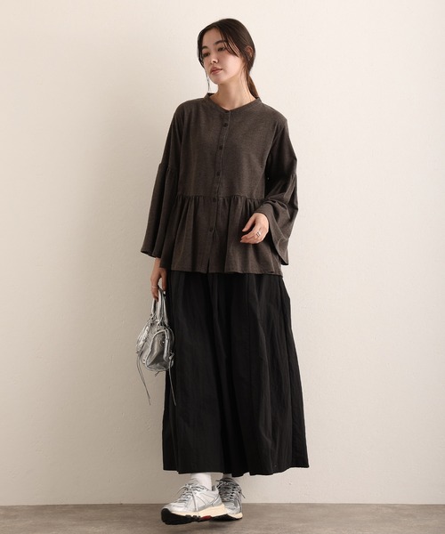 ElegChic(エレグシック)の「ペプラム ギャザーブラウス風カットソー(Tシャツ/カットソー・レディース・ブラック/グレー・4L/XL/M)」の7枚目の写真