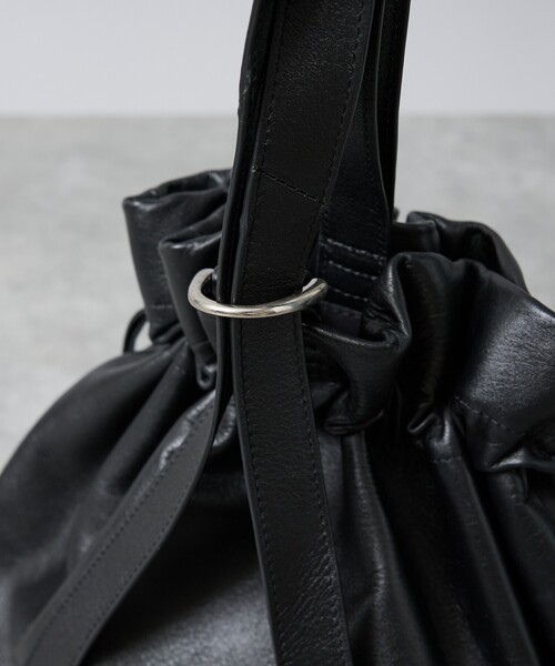 YArKA(ヤーカ)の「【YArKA/ヤーカ】drawstring shoulder & backpack / 巾着2wayナップサック/Y2508ARB70(ショルダーバッグ・メンズ・ブラック・フリー)」の10枚目の写真