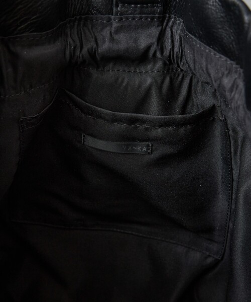 YArKA(ヤーカ)の「【YArKA/ヤーカ】drawstring shoulder & backpack / 巾着2wayナップサック/Y2508ARB70(ショルダーバッグ・メンズ・ブラック・フリー)」の14枚目の写真