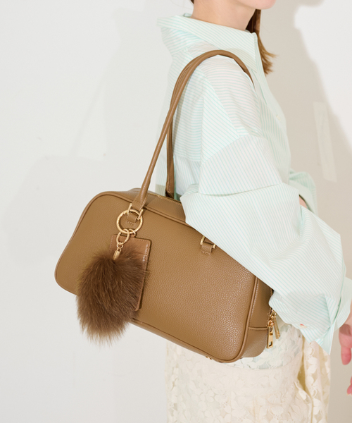 SLOBE IENA(スローブイエナ)の「SLOBE ファーチャーム(その他小物・レディース・チャコールグレー/カーキ・FREE)」の5枚目の写真