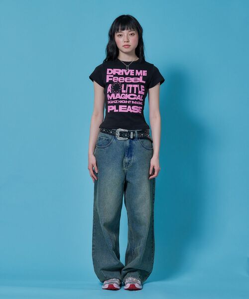 SEQUENZ(シークエンズ)の「※WEB限定 / メッセージプリント /ビックロゴコンパクトT / sqnz message pt compact tee(Tシャツ/カットソー・レディース・レッド/ホワイト/その他1/ブラウン/ブラック・MEDIUM/SMALL/LARGE)」の15枚目の写真