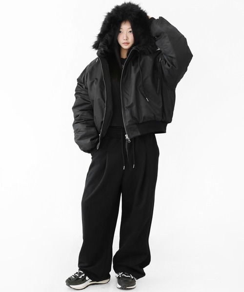 minsobi(ミンソビ)の「フェイクファー ボリュームフード ブルゾン(ノーカラージャケット・メンズ・ブラック・FREE)」の21枚目の写真