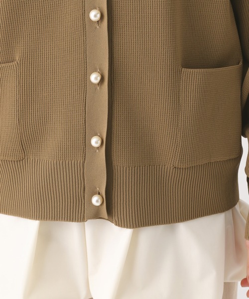 Elura（エルーラ）の「パールボタンリブカーディガン/655087（カーディガン/ボレロ・レディース・ネイビー/ホワイト/キャメル/ブルー・FREE）」の22枚目の写真