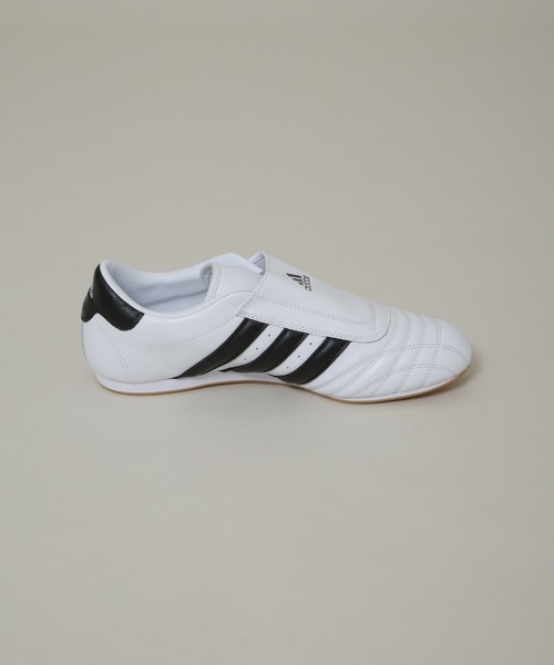 adidas(アディダス)の「adidas/adidas TAEKWONDO W(スニーカー・メンズ・ホワイト・26/27/28)」の3枚目の写真
