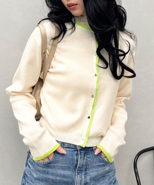 SpRay(スプレイ)の「配色ニットカーディガン(カーディガン/ボレロ・レディース・ベージュ/ブラック/グレー/アイボリー・FREE)」の2枚目の写真