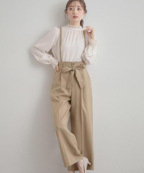 couture brooch(クチュールブローチ)の「【洗える・通勤】ウエストリボン サスペンダー付きワイドパンツ(その他パンツ・レディース・ベージュ/ネイビー/アイボリー・40/38/42/36)」の1枚目の写真