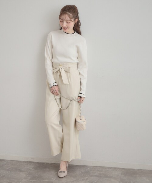 couture brooch(クチュールブローチ)の「【洗える・通勤】ウエストリボン サスペンダー付きワイドパンツ(その他パンツ・レディース・ベージュ/ネイビー/アイボリー・40/38/42/36)」の11枚目の写真