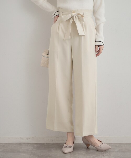 couture brooch(クチュールブローチ)の「【洗える・通勤】ウエストリボン サスペンダー付きワイドパンツ(その他パンツ・レディース・ベージュ/ネイビー/アイボリー・40/38/42/36)」の9枚目の写真