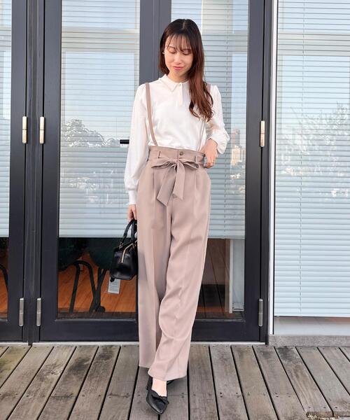 couture brooch(クチュールブローチ)の「【洗える・通勤】ウエストリボン サスペンダー付きワイドパンツ(その他パンツ・レディース・ベージュ/ネイビー/アイボリー・40/38/42/36)」の14枚目の写真