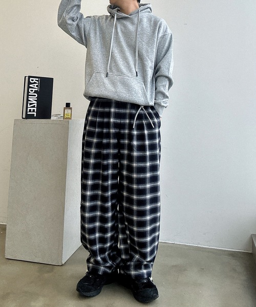 UNDERSTATEMENTs(アンダーステイトメント)の「【ユニセックス】アソートワイドカーブスラックス/ラインストライプ&無地(スラックス・メンズ・ブラウン系その他/チャコールグレー/ブラック系その他/ブラウン・SMALL/LARGE/MEDIUM)」の12枚目の写真