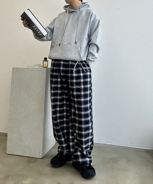 UNDERSTATEMENTs(アンダーステイトメント)の「【ユニセックス】アソートワイドカーブスラックス/ラインストライプ&無地(スラックス・メンズ・ブラウン系その他/チャコールグレー/ブラック系その他/ブラウン・SMALL/LARGE/MEDIUM)」の16枚目の写真
