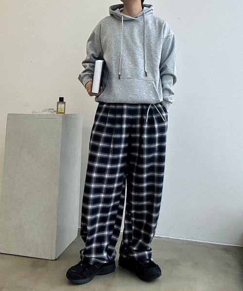 UNDERSTATEMENTs(アンダーステイトメント)の「【ユニセックス】アソートワイドカーブスラックス/ラインストライプ&無地(スラックス・メンズ・ブラウン系その他/チャコールグレー/ブラック系その他/ブラウン・SMALL/LARGE/MEDIUM)」の20枚目の写真