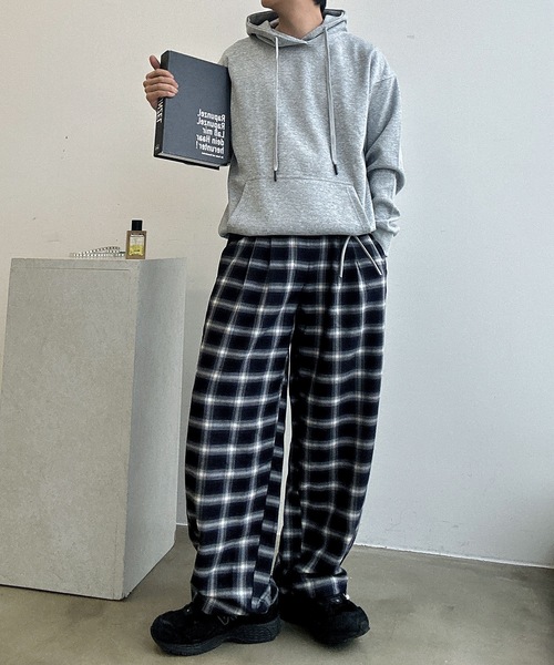 UNDERSTATEMENTs(アンダーステイトメント)の「【ユニセックス】アソートワイドカーブスラックス/ラインストライプ&無地(スラックス・メンズ・ブラウン系その他/チャコールグレー/ブラック系その他/ブラウン・SMALL/LARGE/MEDIUM)」の21枚目の写真