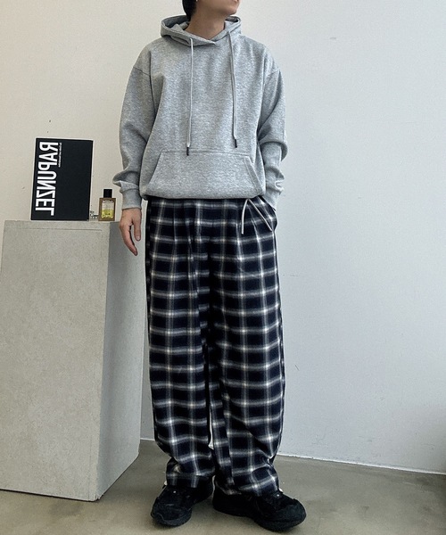 UNDERSTATEMENTs(アンダーステイトメント)の「【ユニセックス】アソートワイドカーブスラックス/ラインストライプ&無地(スラックス・メンズ・ブラウン系その他/チャコールグレー/ブラック系その他/ブラウン・SMALL/LARGE/MEDIUM)」の22枚目の写真