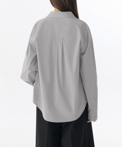 MUSINSA STANDARD WOMAN（ムシンサスタンダードウーマン）の「ウィメンズリンクルフリーシャツ[ライトウォームグレー]（シャツ/ブラウス・レディース・その他・SMALL/MEDIUM/LARGE/X-SMALL）」の2枚目の写真