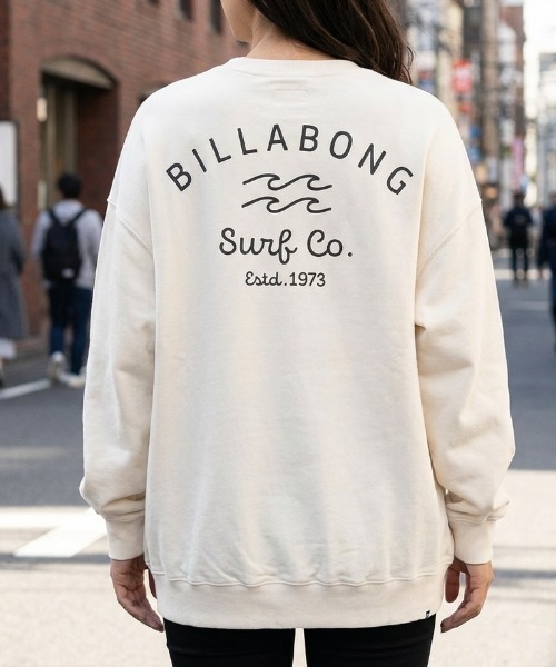 BILLABONG(ビラボン)の「【BILLABONG/ビラボン】SOFT CLEAN ARCH LOGO/バックプリント スウェット トレーナー(スウェット・レディース・ホワイト/ブルー/スミクロ・MEDIUM)」の2枚目の写真