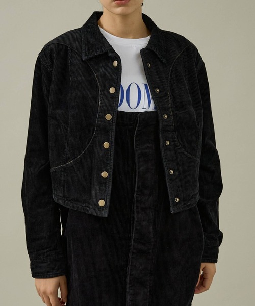 Rouge vif la cle（ルージュヴィフラクレ）の「【157 woadblue/イチゴーナナ ウォードブルー】サークルスナップジャケット/デニム/ジャケット/コットン【WEB限定】（デニムジャケット・レディース・インディゴブルー/ブラック・M/S）」の2枚目の写真