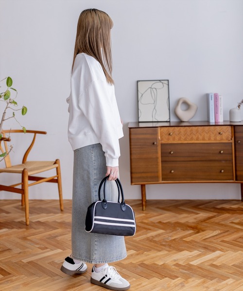 clear（クリア）の「ロゴプリントスウェット[カジュアル 着回し抜群 大人]≪新作≫（スウェット・レディース・オフホワイト/ブラック・F）」の3枚目の写真