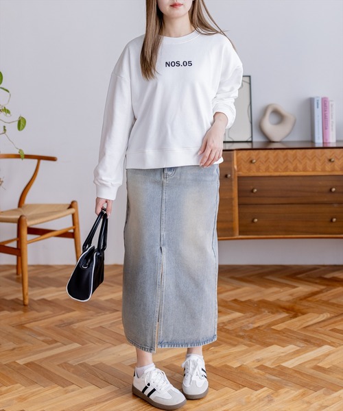 clear（クリア）の「ロゴプリントスウェット[カジュアル 着回し抜群 大人]≪新作≫（スウェット・レディース・オフホワイト/ブラック・F）」の5枚目の写真