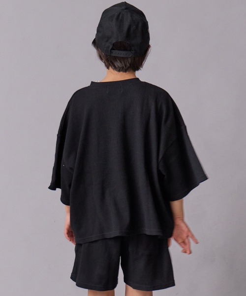 PAIRMANON STREET(ペアマノンストリート)の「【ワッフル】ヘンリーネックセットアップ【PAIRMANON STREET】(セットアップ・キッズ・ブラック/グレー/カーキ/ベージュ・130/140/150/160/110/120/90/100)」の6枚目の写真
