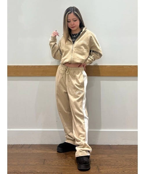 GAP（ギャップ）の「ヴィンテージソフト リラックスフィット 1969GAPロゴ トラックパンツ（スウェットパンツ・メンズ・オフホワイト/ベージュ/ネイビー・XS/XL/L/M/S）」の13枚目の写真