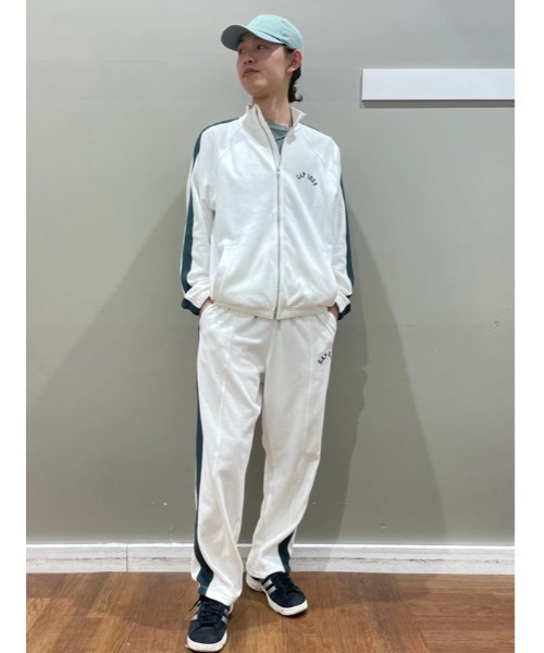 GAP（ギャップ）の「ヴィンテージソフト リラックスフィット 1969GAPロゴ トラックパンツ（スウェットパンツ・メンズ・オフホワイト/ベージュ/ネイビー・XS/XL/L/M/S）」の17枚目の写真