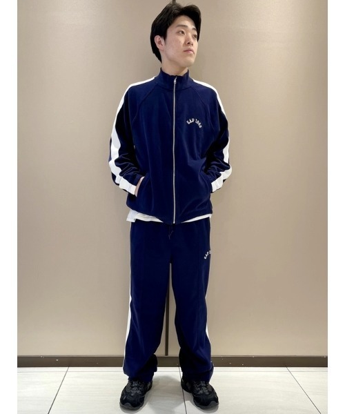 GAP（ギャップ）の「ヴィンテージソフト リラックスフィット 1969GAPロゴ トラックパンツ（スウェットパンツ・メンズ・オフホワイト/ベージュ/ネイビー・XS/XL/L/M/S）」の19枚目の写真