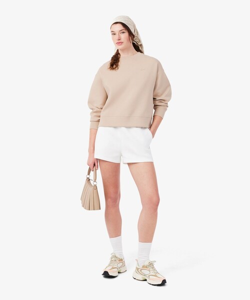 LACOSTE（ラコステ）の「オーバーサイズダブルフェイスジャージ クルーネックスウェットシャツ（スウェット・レディース・ホワイト/ベージュ・38/40/36/34）」の4枚目の写真
