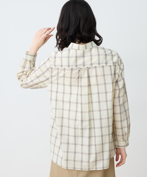 DECOY SINCE 1981（デコイシンスイチキュウハチイチ）の「【chiyoさんコラボ】ロンドンマーチチェックブラウス【オーガニックコットン100%】（シャツ/ブラウス・レディース・ベージュ/ネイビー・9号/11号/13号）」の5枚目の写真