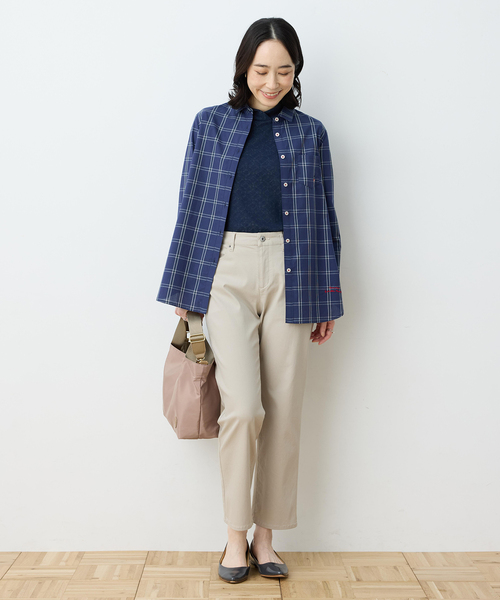 DECOY SINCE 1981（デコイシンスイチキュウハチイチ）の「【chiyoさんコラボ】ロンドンマーチチェックブラウス【オーガニックコットン100%】（シャツ/ブラウス・レディース・ベージュ/ネイビー・9号/11号/13号）」の7枚目の写真