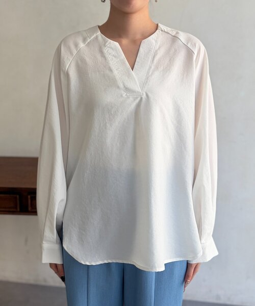 Chez toi(シェトワ)の「リネンライクスキッパーブラウス(シャツ/ブラウス・レディース・キャメル/ブラック/オフホワイト/グレー・FREE)」の13枚目の写真