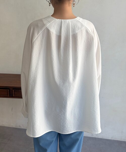 Chez toi(シェトワ)の「リネンライクスキッパーブラウス(シャツ/ブラウス・レディース・キャメル/ブラック/オフホワイト/グレー・FREE)」の14枚目の写真