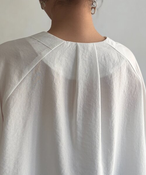 Chez toi(シェトワ)の「リネンライクスキッパーブラウス(シャツ/ブラウス・レディース・キャメル/ブラック/オフホワイト/グレー・FREE)」の16枚目の写真