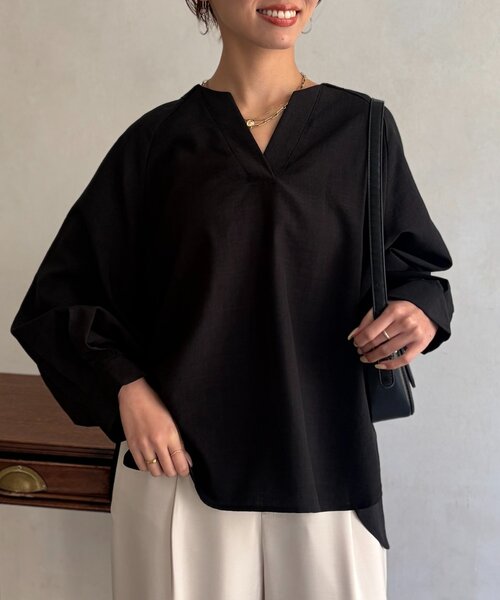 Chez toi(シェトワ)の「リネンライクスキッパーブラウス(シャツ/ブラウス・レディース・キャメル/ブラック/オフホワイト/グレー・FREE)」の19枚目の写真