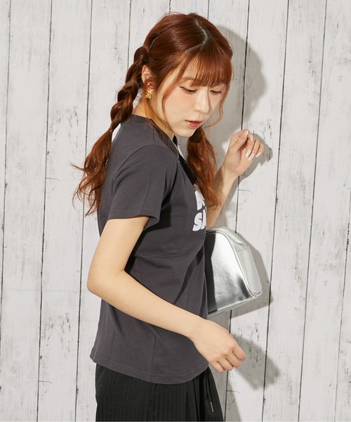 GORGE(ゴージ)の「フロッキーロゴデザインTシャツ/春夏/全3色(Tシャツ/カットソー・レディース・オフホワイト/チャコール/オートミール・F)」の11枚目の写真