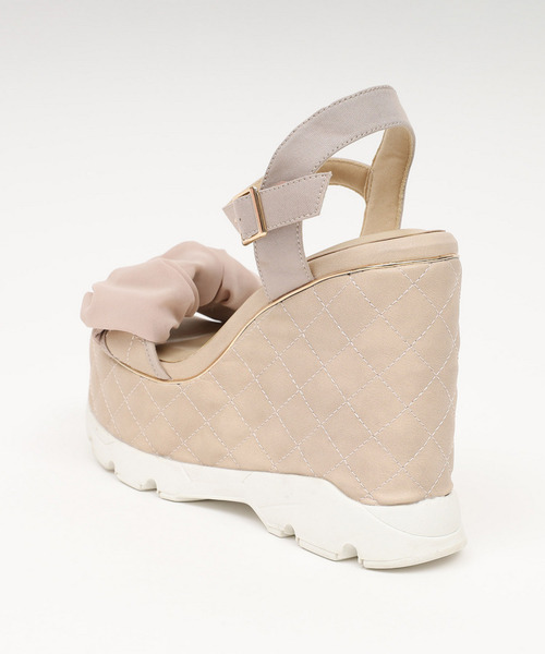 ROYAL PARTY（ロイヤルパーティー）の「2wayキルティング厚底スポサン（サンダル・レディース・ブラック/オフホワイト/ベージュ・MEDIUM/LARGE）」の8枚目の写真