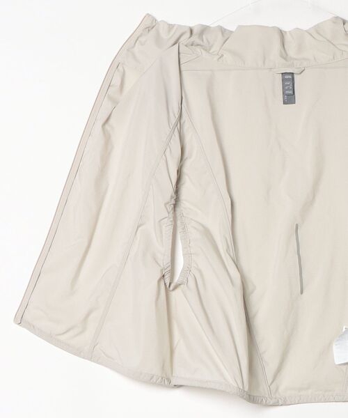 adidas by Stella McCartney(アディダスバイステラマッカートニー)の「aSMC TPA GILLET【adidas by Stella McCartney】 / アディダス adidas(ベスト・レディース・ベージュ・XX-LARGE/LARGE/MEDIUM/X-LARGE/SMALL)」の12枚目の写真