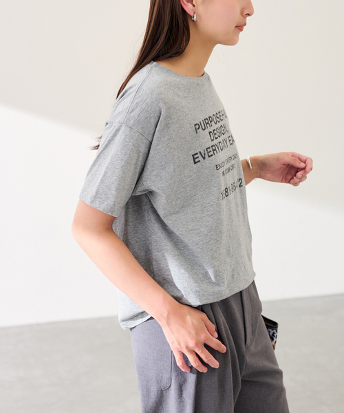 FRAMeWORK(フレームワーク)の「カスレロゴプリントTシャツ(Tシャツ/カットソー・レディース・ベージュ/ホワイト/チャコールグレー/グレー・FREE)」の22枚目の写真