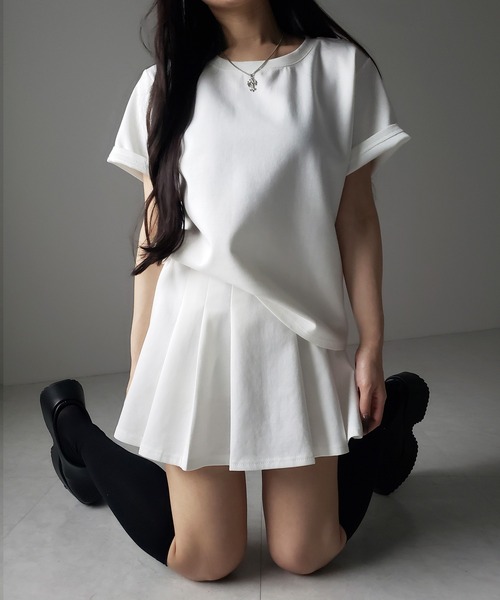 me+em select（ミームセレクト）の「【 セットアップ 】オーバーサイズ半袖Ｔシャツ＋プリーツミニスカート SET ／( SETUP ) oversize shortsleeve Tee + pleated mini skirt SET（セットアップ・レディース・ホワイト/ブラック・FREE）」の5枚目の写真