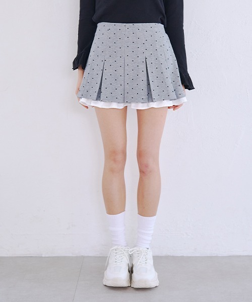 Mi-je(ミジェ)の「レイヤードカットプリーツミニスカート(スカート・レディース・グレー/カラフル・F)」の2枚目の写真