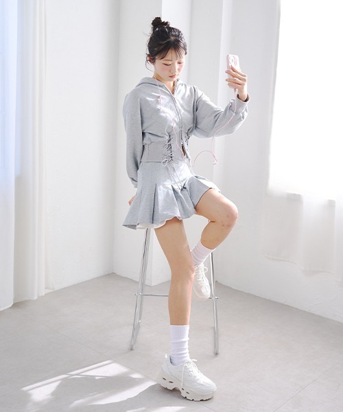Mi-je(ミジェ)の「レイヤードカットプリーツミニスカート(スカート・レディース・グレー/カラフル・F)」の7枚目の写真