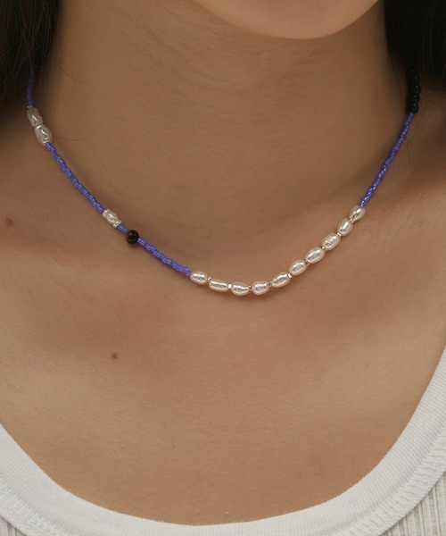 TODAYFUL（トゥデイフル）の「Asymmetry Mix Choker（チョーカー・レディース・サックスブルー/ブラック・FREE）」の4枚目の写真