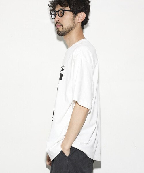 Firsthand（ファーストハンド）の「Firsthand/ファーストハンド 6オンス フロントロゴプリント クルーネックTシャツ / プリントTシャツ PRINT BIG FIRST（Tシャツ/カットソー・メンズ・ブルーグレー/ブラック/グレー/チャコールグレー/ホワイト・LARGE/MEDIUM）」の17枚目の写真