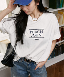 PEACH JOHN（ピーチジョン）の「PEACH JOHN × PUBLUX/ピーチ・ジョン フロント ロゴ 刺繍 Tシャツ　限定展開（Tシャツ/カットソー）」